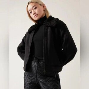 Athleta Westbound Sherpa Jacket Small Black Fleece Lined Women Cozy Travel EUC